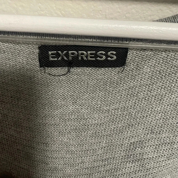 Express gray cardigan sweater size Medium - Picture 3 of 4